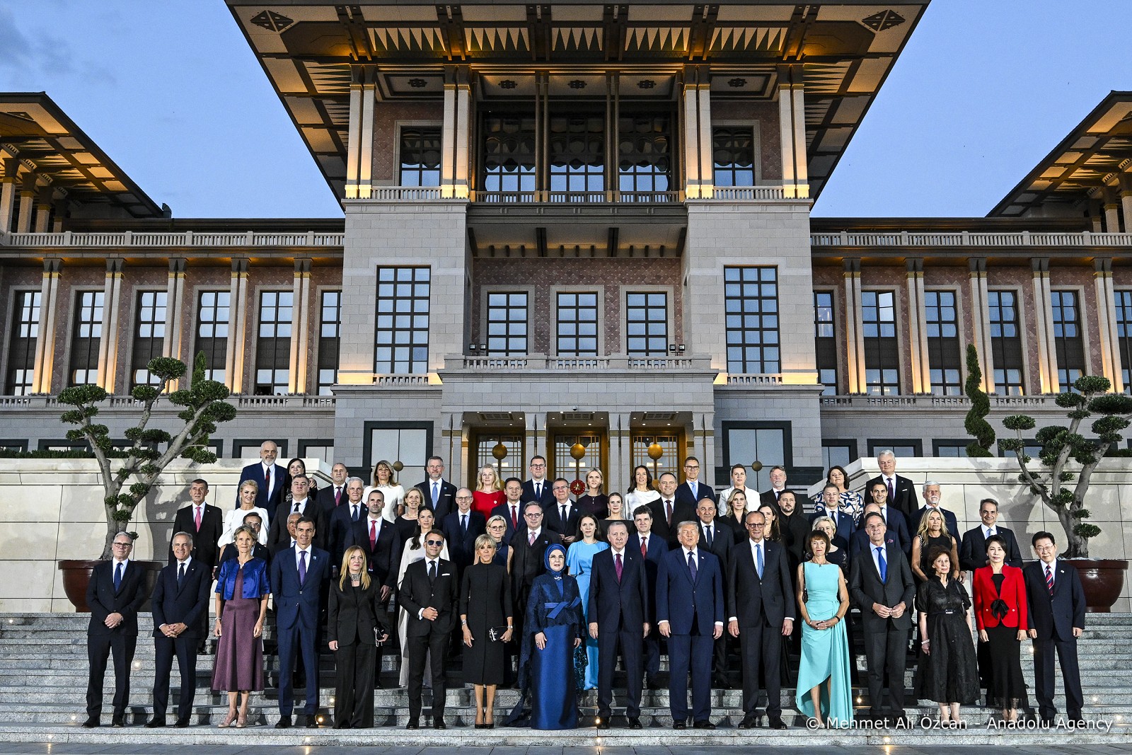 002_Para_Prezydencka_Prezydent_Recep_Tayyip_Erdogan_Malzonka_Emine_obiad_oficjalny_Ankara_20260707_55380463265_288e6b67d9_o.jpg [1.60 MB]