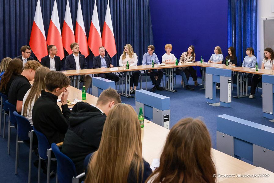 010_Minister_Adam_Andruszkiewicz_spotkanie_Rady_Mlodziezowe_20260707_1S7A5782.jpg