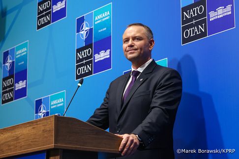003_Prezydent Karol Nawrocki_Szczyt NATO w Ankarze_Konferencja prasowa_08-07-2026_MB2_9425.jpg.JPG