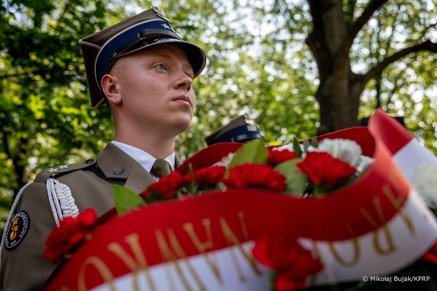 003_Prezydent_Karol_Nawrocki_upamietnienie_Ofiar_Rzezi_Woli_zlozenie_wienca_20260801_MWB14736.jpg