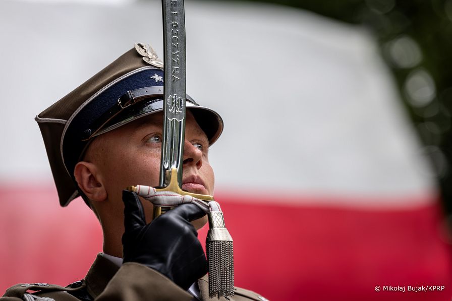 003_Prezydent_Karol_Nawrocki_82_rocznica_wybuchu_Powstania_Warszawskiego_Powazki_20260801_MWB25128.jpg