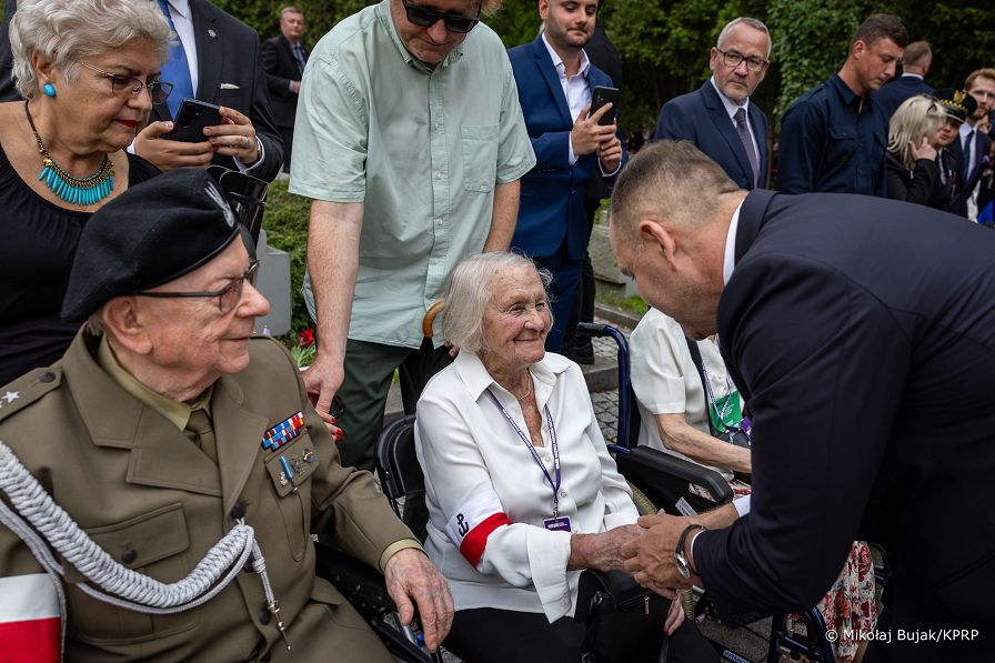 002_a_g_Prezydent_Karol_Nawrocki_82_rocznica_wybuchu_Powstania_Warszawskiego_Powazki_20260801_MWB16788.jpg