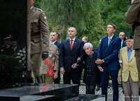 005_Prezydent_Karol_Nawrocki_82_rocznica_wybuchu_Powstania_Warszawskiego_Powazki_20260801_MWB25315.jpg