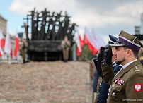 0002_Doradca Jan Józef Kasprzyk_Uroczystości przy Pomniku Poległym i Pomordowanym na Wschodzie_11-08-2026_PK2_5842.jpg