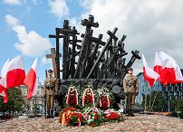 0010_Doradca Jan Józef Kasprzyk_Uroczystości przy Pomniku Poległym i Pomordowanym na Wschodzie_11-08-2026_PK1_0689.jpg