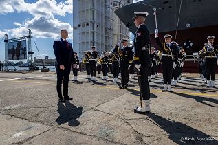 002_a_Prezydent_Karol_Nawrocki_wodowanie_ORP_Wicher_20260812_MWB13256.jpg