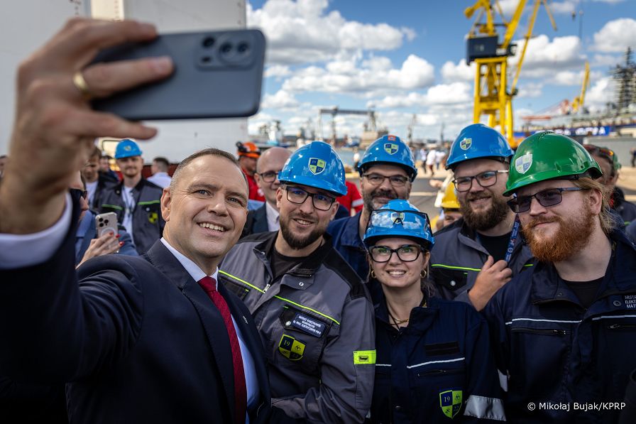 028_Prezydent_Karol_Nawrocki_wodowanie_ORP_Wicher_20260812_MWB15111.jpg