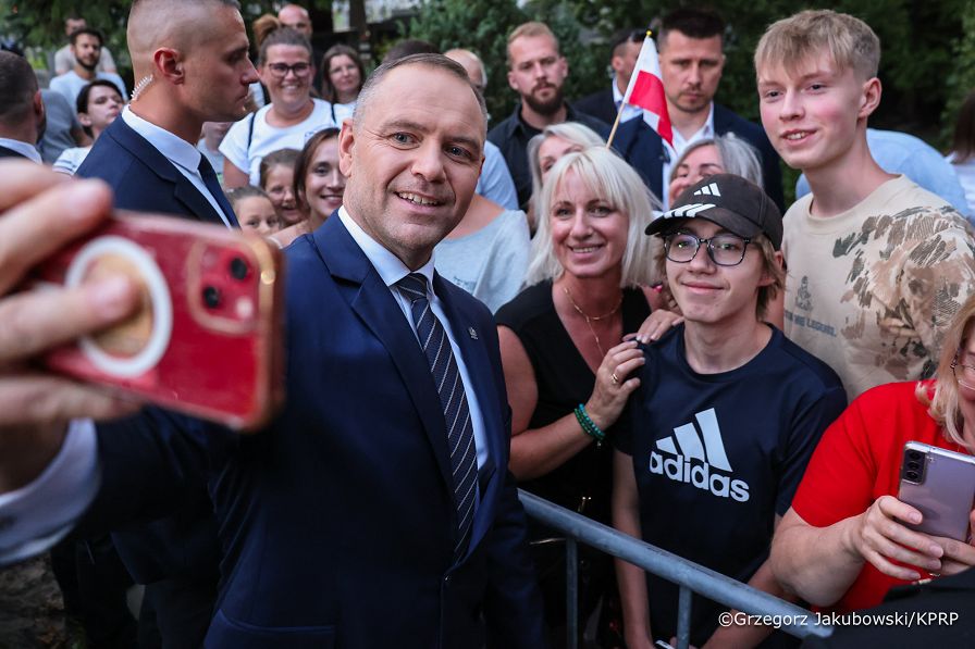 026_Prezydent Karol Nawrocki_Apel Pamięcipod Pomnikiem Poległym 1920 roku_14-08-2026_1S5A2335.jpg.JPG