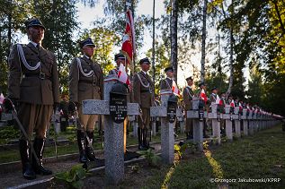 006_Prezydent Karol Nawrocki_Apel Pamięcipod Pomnikiem Poległym 1920 roku_14-08-2026_1S5A2085.jpg.JPG