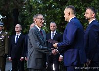 009_Prezydent Karol Nawrocki_Apel Pamięcipod Pomnikiem Poległym 1920 roku_14-08-2026_LB_29647.jpg.JPG