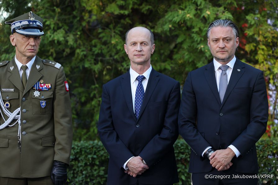 005_Prezydent Karol Nawrocki_Apel Pamięcipod Pomnikiem Poległym 1920 roku_14-08-2026_LB_29543.jpg.JPG