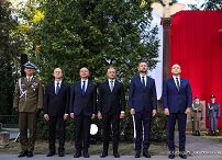 004_Prezydent Karol Nawrocki_Apel Pamięcipod Pomnikiem Poległym 1920 roku_14-08-2026_1S5A2149.jpg.JPG