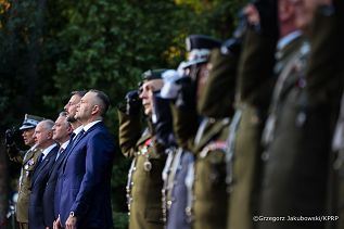 007_Prezydent Karol Nawrocki_Apel Pamięcipod Pomnikiem Poległym 1920 roku_14-08-2026_LB_29590.jpg.JPG