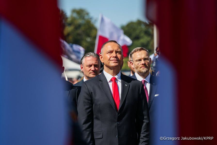 023_Para Prezydencka_Uroczysta Zmiana Warty Przy Grobie Nieznanego Żołnierza_15-08-2026_LB_20549.jpg.JPG