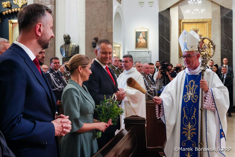 006_Para Prezydencka_Msza Święta za Ojczyznę_15-08-2026_MB_18747.jpg.JPG