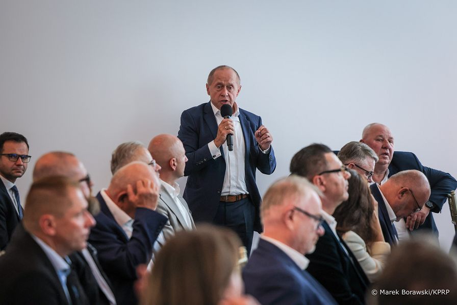 011_Prezydent_Karol_Nawrocki_posiedzenie_Rady_Biznesu_Jurata_20260825_MB_27134_1.jpg