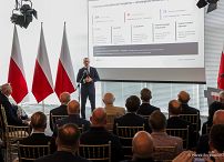 008_Prezydent_Karol_Nawrocki_posiedzenie_Rady_Biznesu_Jurata_20260825_MB_10131.jpg
