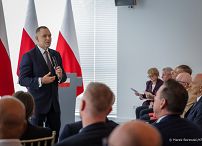 009_Prezydent_Karol_Nawrocki_posiedzenie_Rady_Biznesu_Jurata_20260825_MB_27094.jpg