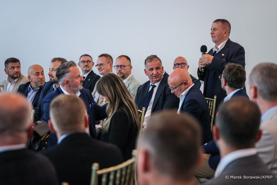018_Prezydent_Karol_Nawrocki_posiedzenie_Rady_Biznesu_Jurata_20260825_MB_27284.jpg