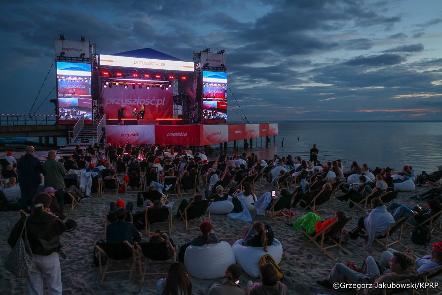 117_Jurata_Wydarzenie Przyszłość.pl_Koncert_29-08-2026_GJB_0745.jpg.JPG
