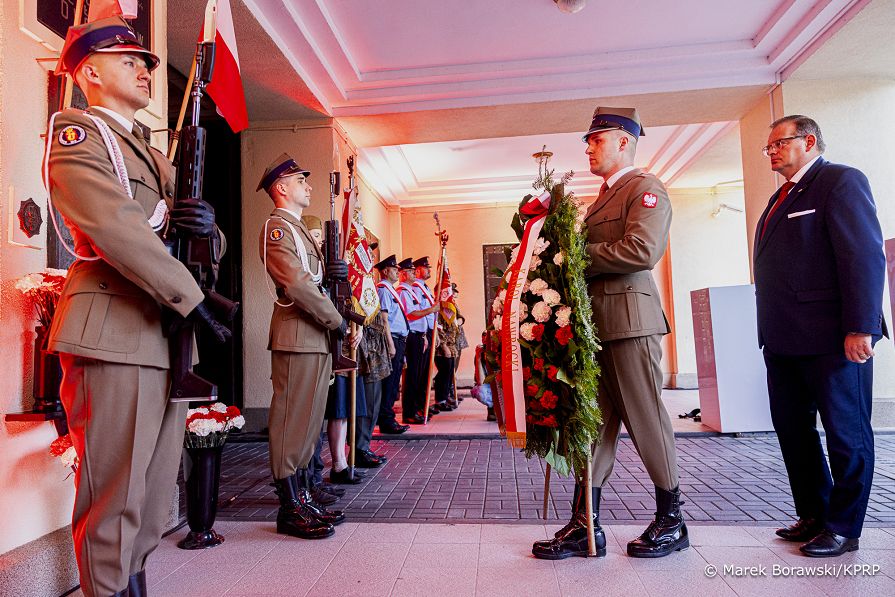 10_Jan_Kasprzyk_PWPW_list_wieniec_obchody_82_rocznicy-Powstania_Warszawskiego_20260803_MB_16453.jpg