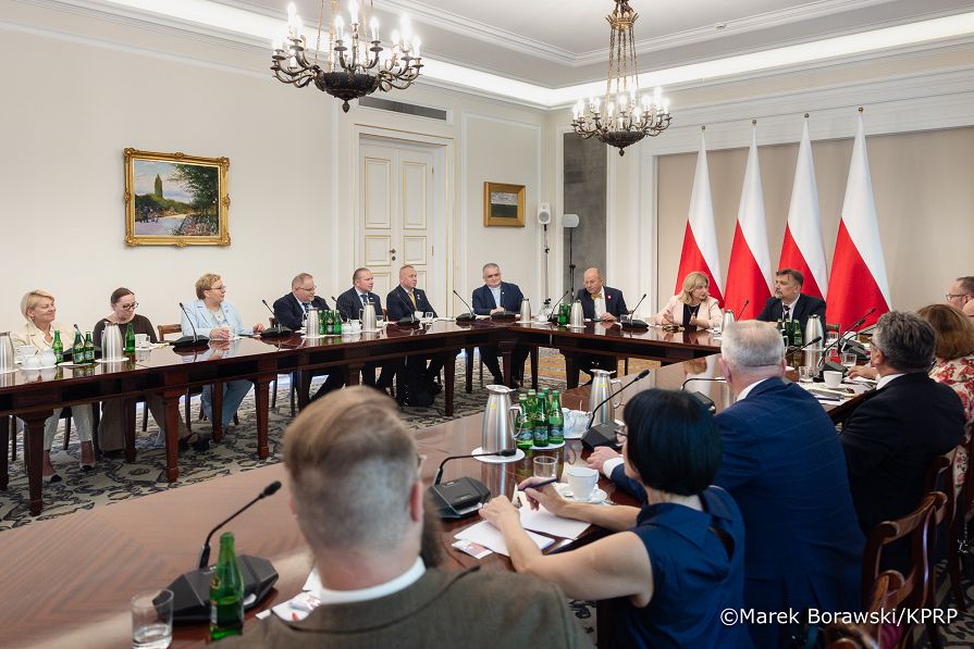 007_Minister Agnieszka Jędrzak_Spotkanie z członkami Rady do Spraw Polonii i Polaków za Granicą przy Prezydencie RP_06-08-2026_MB_16693.jpg.JPG