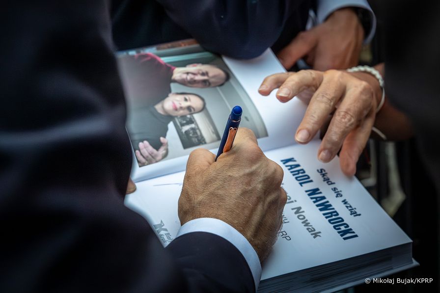 024_Prezydent_Karol_Nawrocki_rocznica_zaprzysiezenia_20260806_MWB11696.jpg