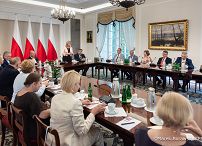 002_Minister Agnieszka Jędrzak_Spotkanie z członkami Rady do Spraw Polonii i Polaków za Granicą przy Prezydencie RP_06-08-2026_MB_16625.jpg.JPG