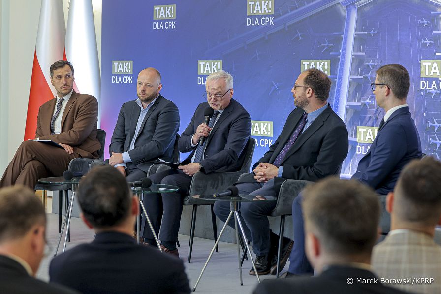 14_Pawel_Szefernaker_konferencja_Co dalej_z_CPK_20260807_MB_23927.jpg