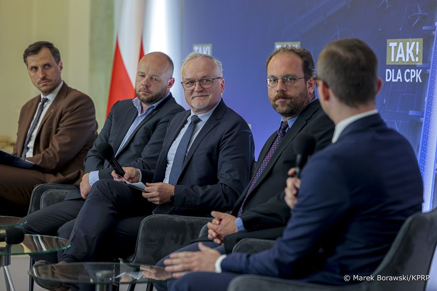 20_Pawel_Szefernaker_konferencja_Co dalej_z_CPK_20260807_MB_24050.jpg