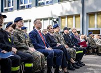 003_Para_Prezydencka_rozpoczecie_roku_szkolnego_Komornica_20260901_AS216189.jpg