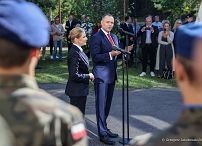 011_Para_Prezydencka_rozpoczecie_roku_szkolnego_Komornica_20260901_GJB_0407.jpg