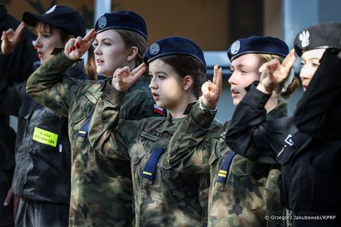004_Para_Prezydencka_rozpoczecie_roku_szkolnego_Komornica_20260901_GJA_1930.jpg