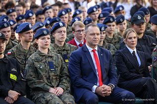 003_b_Para_Prezydencka_rozpoczecie_roku_szkolnego_Komornica_20260901_GJA_1891.jpg