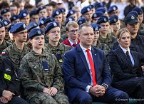 003_b_Para_Prezydencka_rozpoczecie_roku_szkolnego_Komornica_20260901_GJA_1891.jpg