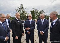 32_Karol_Nawrocki_uroczystosc_pogrzebowa_dzieci_ofiar_niemieckiego_obozu_Lodz_20260910_GJB_3336.jpg