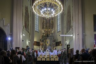 14_Karol_Nawrocki_uroczystosc_pogrzebowa_dzieci_ofiar_niemieckiego_obozu_Lodz_20260910_GJB_3073.jpg