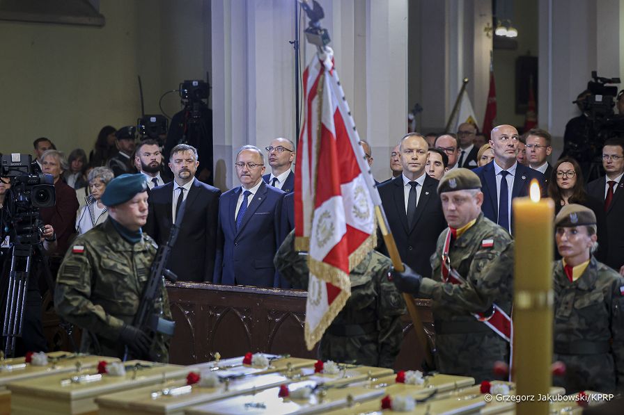 22_Karol_Nawrocki_uroczystosc_pogrzebowa_dzieci_ofiar_niemieckiego_obozu_Lodz_20260910_GJA_6560.jpg