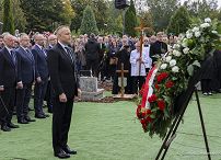 40_Karol_Nawrocki_uroczystosc_pogrzebowa_dzieci_ofiar_niemieckiego_obozu_Lodz_20260910_GJB_3426.jpg