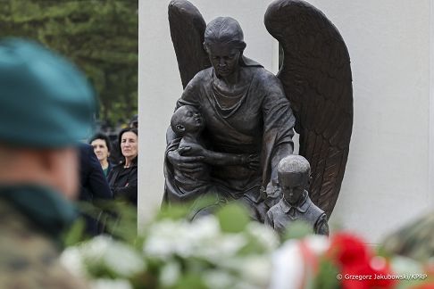 28_Karol_Nawrocki_uroczystosc_pogrzebowa_dzieci_ofiar_niemieckiego_obozu_Lodz_20260910_GJA_6626.jpg