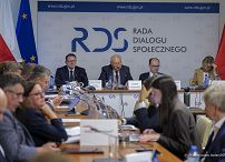 02_Mateusz_Kotecki_rada_dailogu_solecznego_20260910_MB_23534.jpg