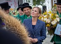 007_Prezydentowa_Marta_Nawrocka_Konkurs_najladniejszy_wieniec_dozynkowy _20260912_AS212015.jpg