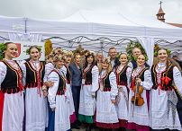 018_Prezydentowa_Marta_Nawrocka_Konkurs_najladniejszy_wieniec_dozynkowy _20260912_AS212453.jpg