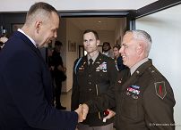 23_Karol_Nawrocki_nadanie_Centrum_Kultury_imienia_Sierzanta_Sztobowego_MIchaela_Ollisa_20260916_PK1_0535.jpg