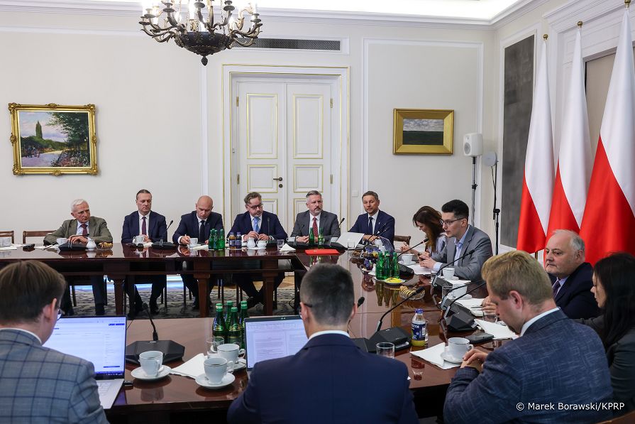 003_Minister_Karol_Rabenda_Rada_Energii_i_Zasobow_Naturalnych_20260916_MB1_3167.jpg