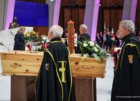 003_Minister_Agnieszka_Jedrzak_uroczystosci_pogrzebowe_ks_Lukasza_Malkowskiego_20260917_PK1_1196.jpg