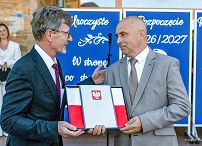 003_Doradca_Dariusz_Dudek_nadanie_imienia_siostry_Anieli_Siwy_szkole_podstawowej_Wolka_Grodziska_20260902_21.jpg