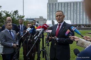 021_Karol_Nawrocki_81_sesja_UNGA_wypowiedz_media_NY_20260922_MWB28930.jpg