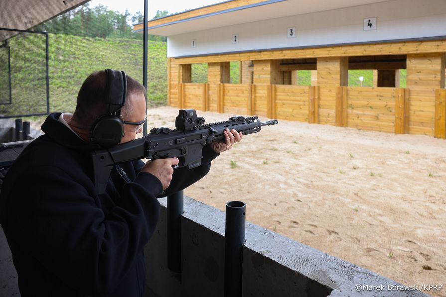 007_Prezydent Karol Nawrocki_Boguty-Pianki_Uroczyste otwarcie strzelnicy sportowej_25-09-2026_MB1_4325.jpg.JPG