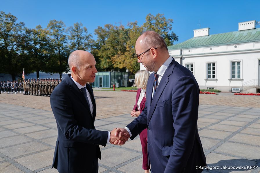 046_Prezydent Karol Nawrocki_Listy uwierzytelniające_JE Pan Jonathan Conlon, JE Pan Andrej Slapničar, Ambasador Republiki Słowenii w RP_28-09-2026_GJB_4172.jpg.JPG